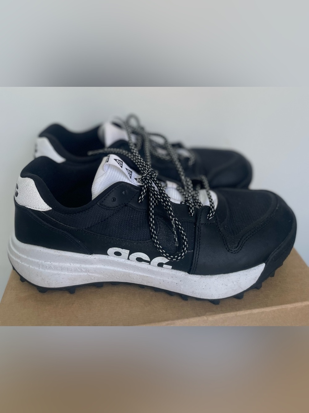 Nike ACG - trail runners Size 9 US